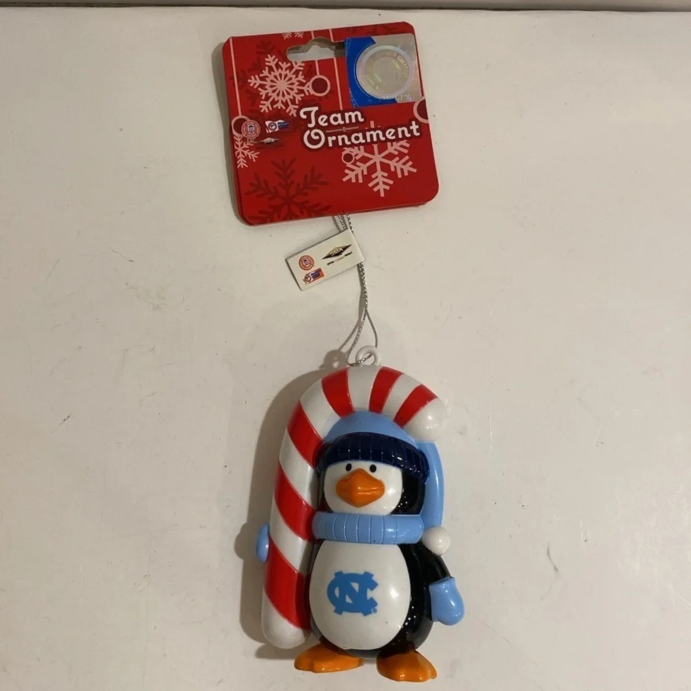 Team Ornament Penguin Ornament (CU)